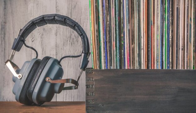 How listening to music helps those living with dementia